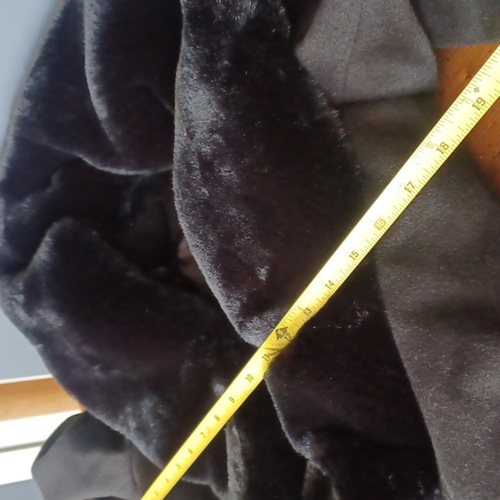 Forever 21 Black Faux Fur Trim Coat - Picture 15 of 16
